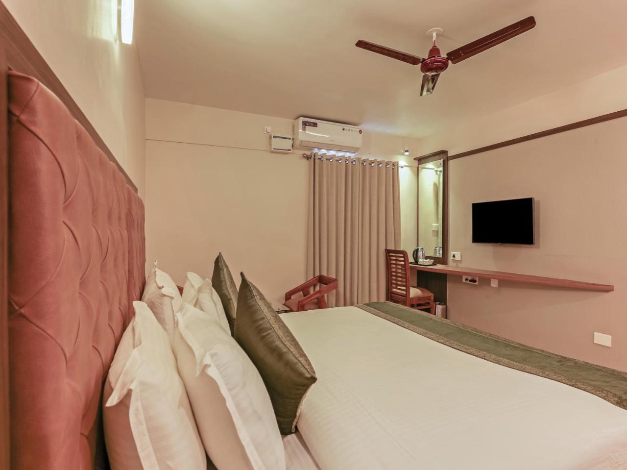 Treebo Goodland Residency Hotel Thiruvananthapuram Exterior photo